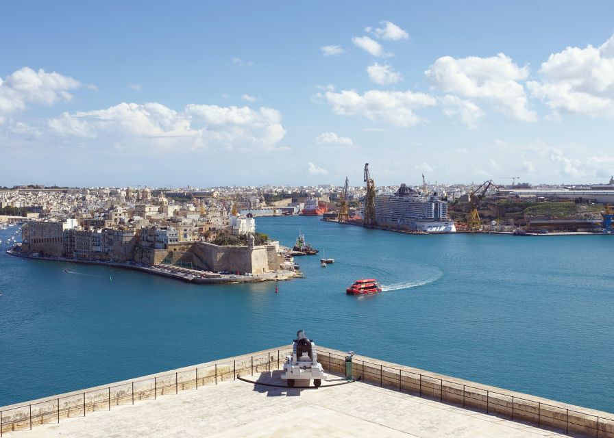 3 cities: Private Insider Walking Tour with Licensed Guide - The possible dghajsa harbor cruise