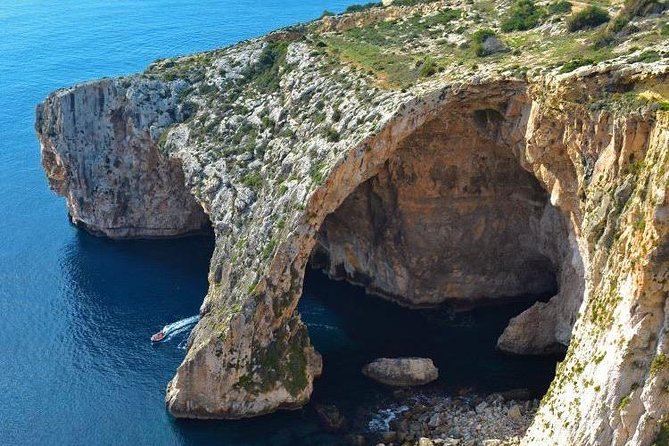 8 hour private tour around Malta - Why a private vehicle makes sense in Malta