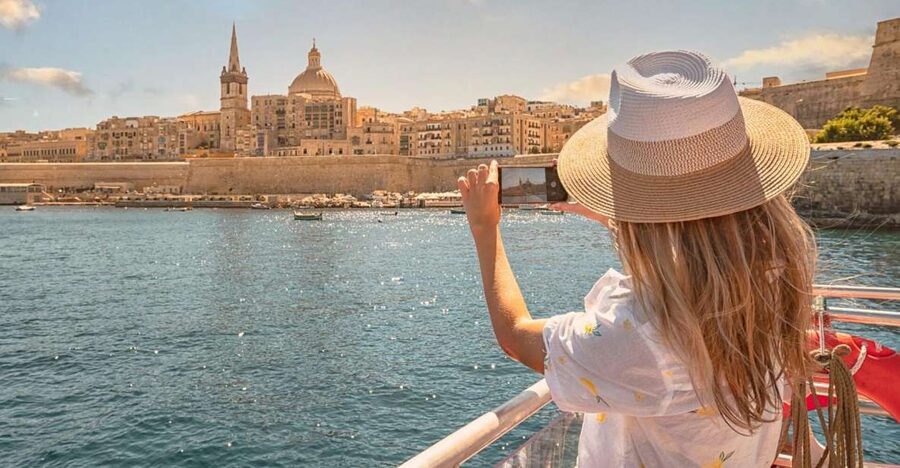 Afternoon Harbours Cruise with Guide and Roundtrip Transfers - Boarding the boat and finding your best view