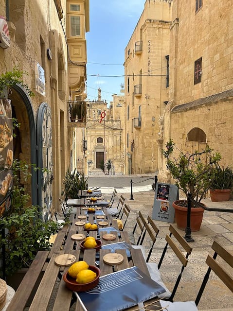 An Unforgettable Lunch Experience at Koccio Valletta - Why this setting makes lunch different
