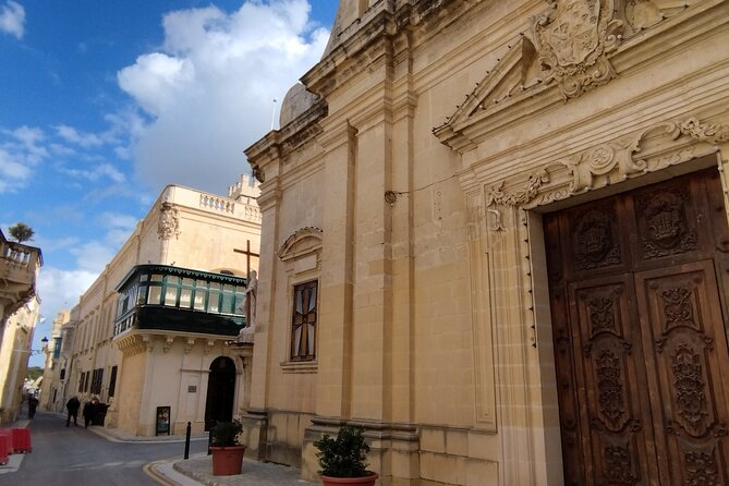 Best of Mdina and Rabat Walking Tour - Pjazza Mesquita and the quiet side of Mdina