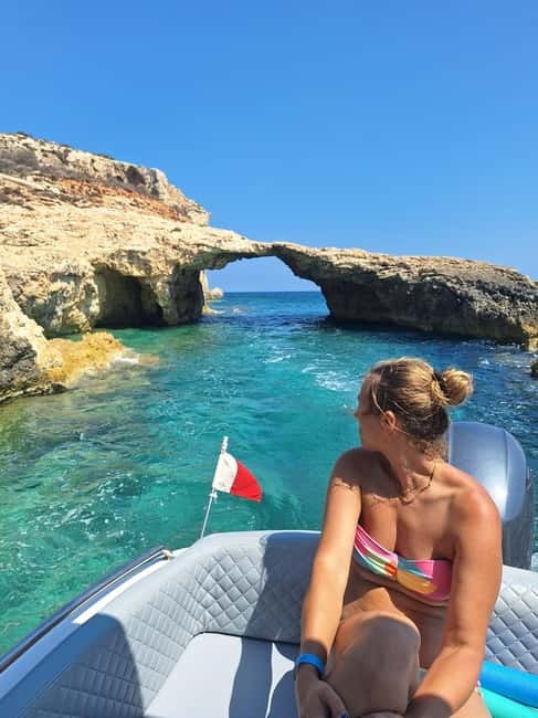 comino and blue lagoon private boat - Starting at Cirkewwa Marine Park or Cirkewwa Cafe