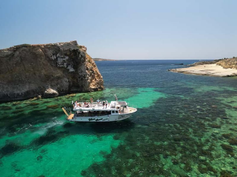 Comino Blue Lagoon & Crystal Lagoon - 3 Bay Cruise - Ħalfa Rock brings a quieter final swim