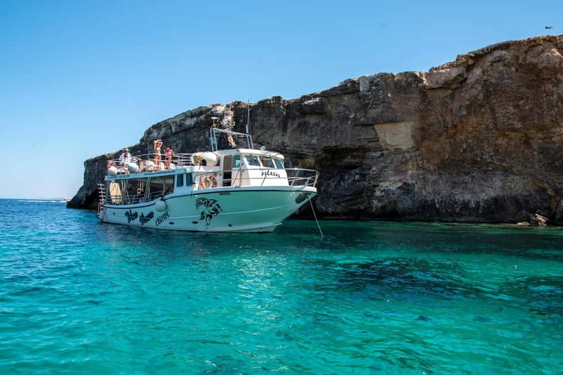 Comino Blue Lagoon & Crystal Lagoon - 3 Bay Cruise - The boat setup is a major part of the value