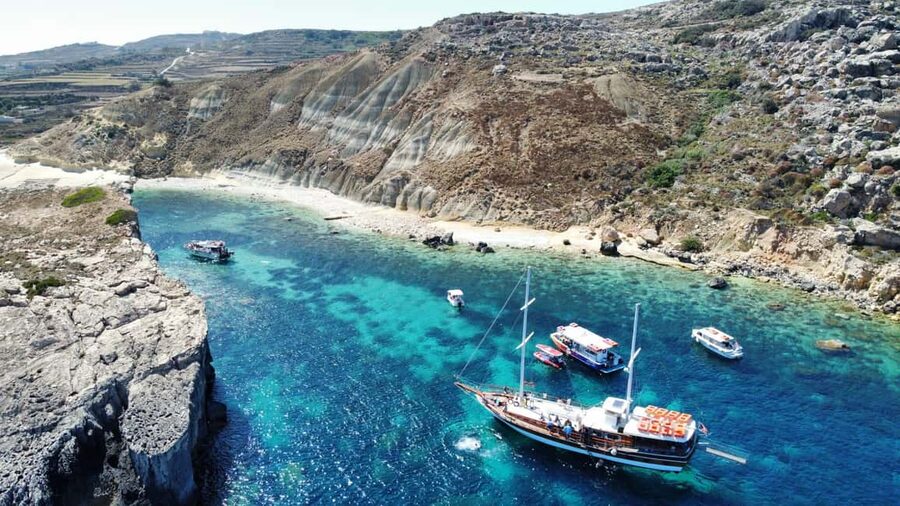 Comino Island , Blue lagoon, Crystal Lagoon & Gozo & Caves - Key points to know before booking