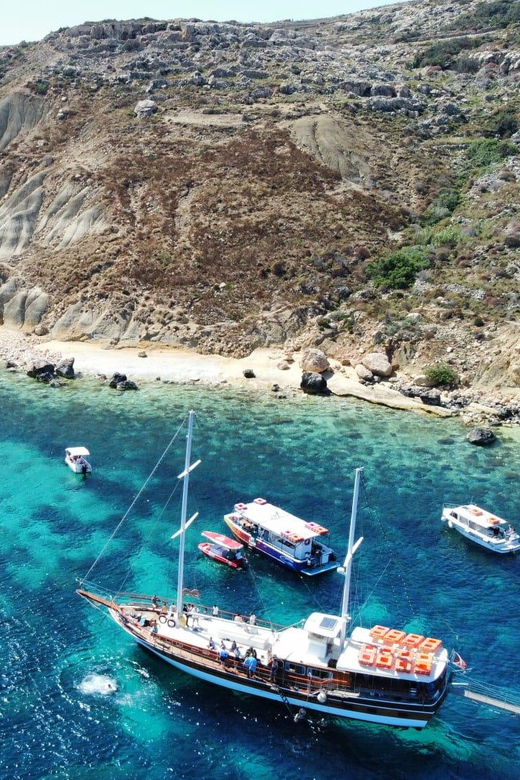 Comino Island , Blue lagoon, Crystal Lagoon & Gozo & Caves - First stop: 90 minutes at the Blue Lagoon