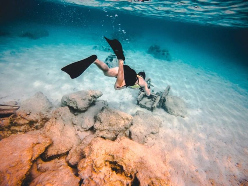 DiveSnap Underwater Sports Thrills:Lantern Point & P31 Wreck - Lantern Point and the P31 Wreck