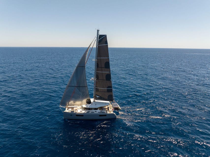 Evening Catamaran Charter - Communication and service before you sail