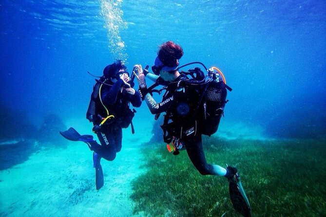First Experience Scuba Diving - The first training session in shallow water