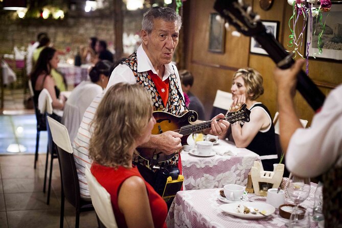 Folklore Evening Dinner Show at a Traditional Maltese Restaurant Incl. Transfers - What can make the evening run smoothly?