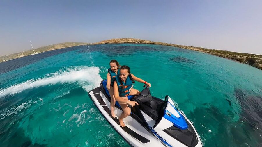 From Mellieħa: Comino, Blue Lagoon, and Gozo Jet Ski Tour - Blue Lagoon: beautiful, busy, and brief
