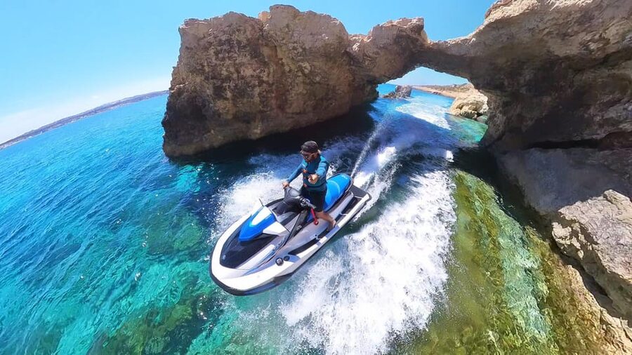 From Mellieħa: Comino, Blue Lagoon, and Gozo Jet Ski Tour - Choosing the best time of day