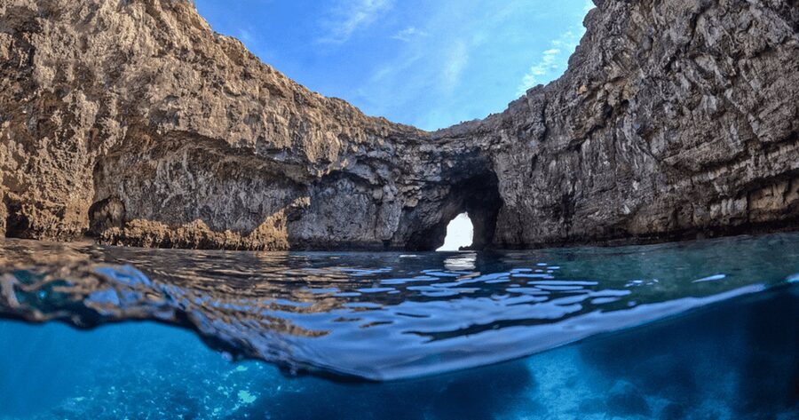 From Mellieħa: Coral Lagoon Kayak Rental - Paddling toward Coral Lagoon
