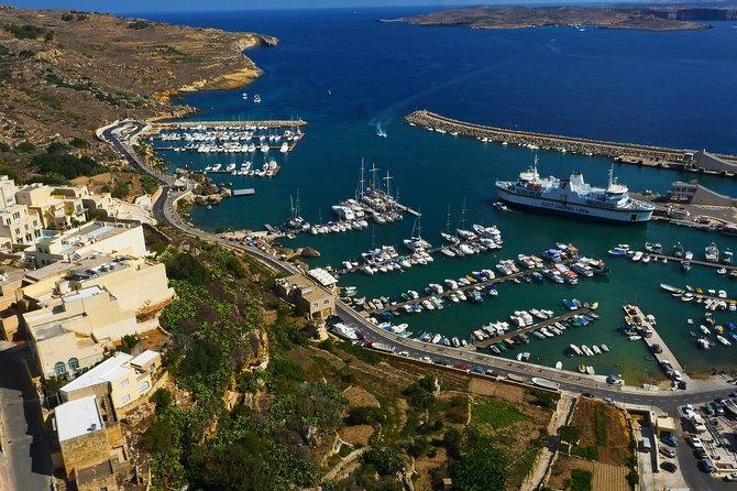 Full-Day Gozo Island Tour from Valletta - Guides, group size, and hearing the commentary