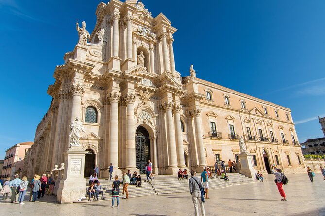 Full Day Sicily Tour from Malta. Visit Mt Etna and Syracuse - A 6:30 departure from Malta