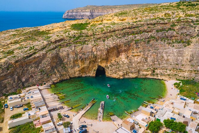 Gozo Guided Day Trip Incl. Ggantija Temples and Lunch - Xlendi Bay: a short coastal pause