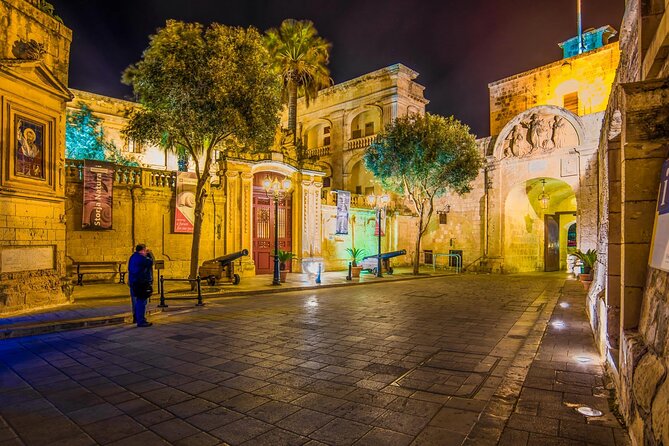 Guided Night Tour of Valletta Waterfront, Mdina and Rabat - Why Malta looks better after sunset