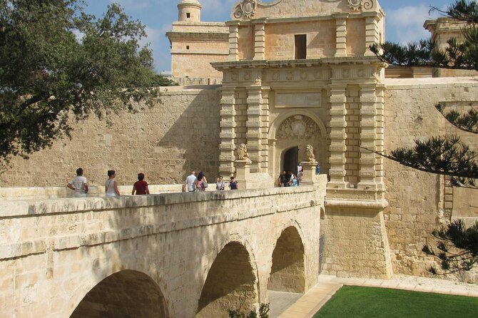 Half Day Private Tour around the Island in Malta - A broad Malta route in a private car