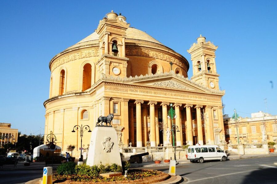 Half-Day Tour of Mosta, Ta'Qali Crafts Village & Mdina - Why this four-hour route works