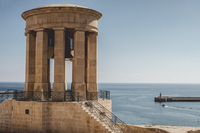Highlights Self-Guided Scavenger Hunt and Tour in Valletta - How the 10 stops work
