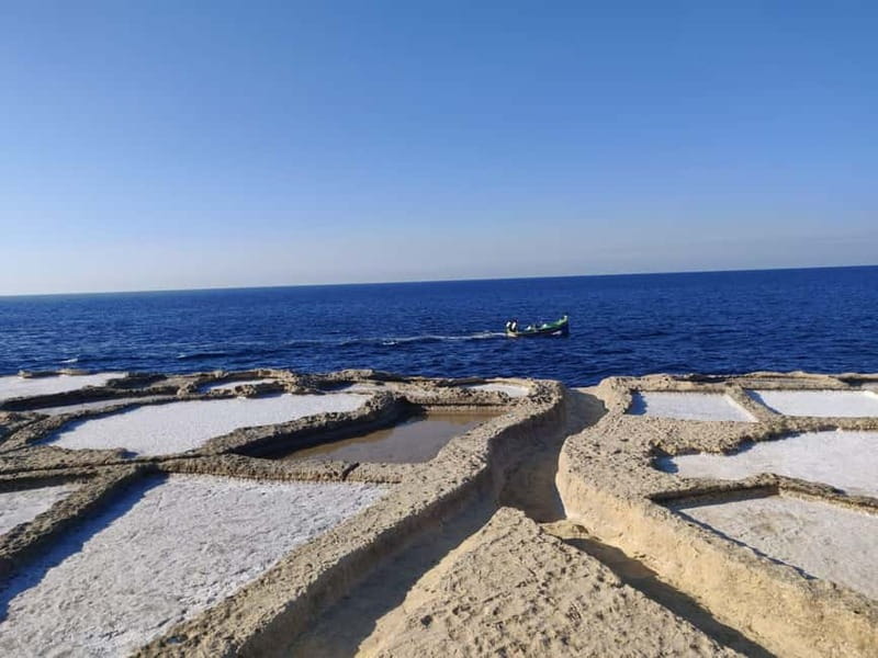 Island of Gozo: Private Tour - Marsalforn, Xwejni Bay, and the salt pans