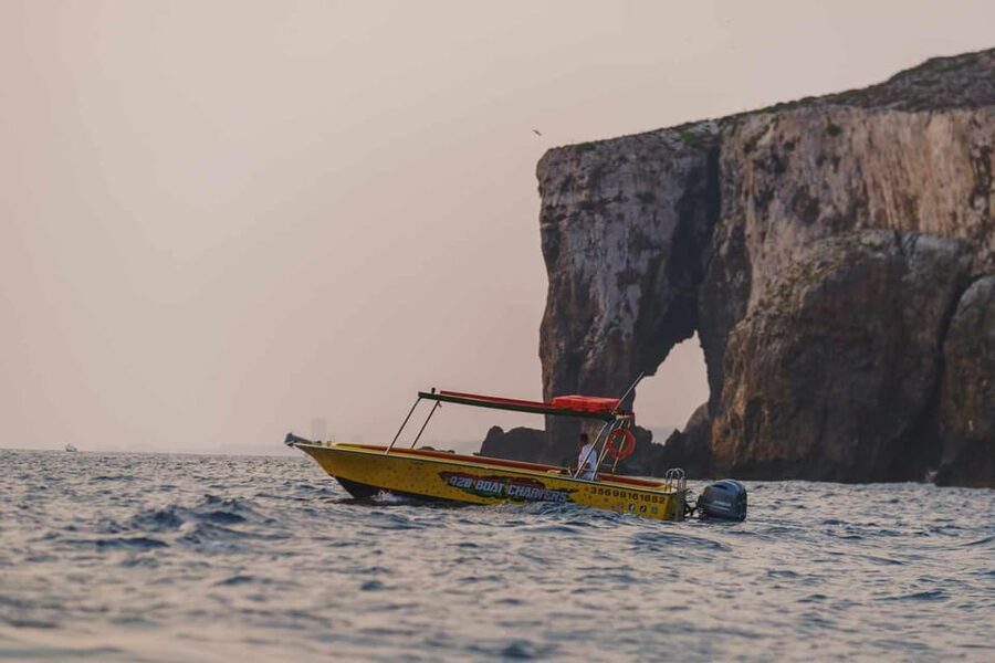 Malta: Blue Lagoon, Caves & around Comino Private Speedboat - Cominotto Reef and the Crystal Lagoon