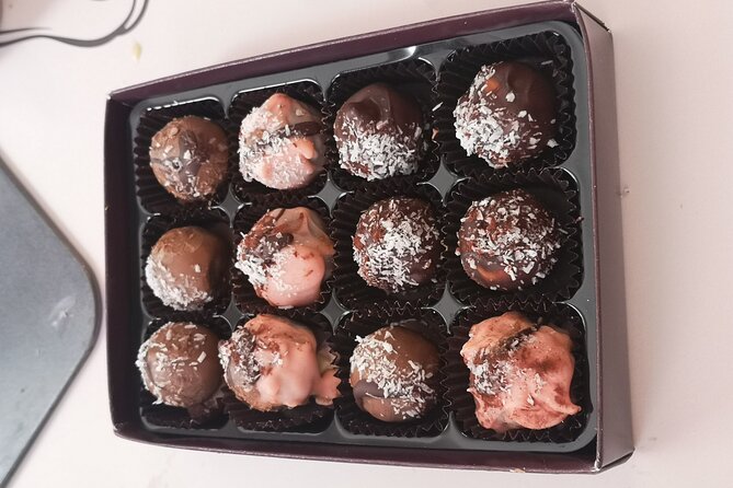 Malta Chocolate Factory Gin and Truffle Making Experience - Learning the secrets of ganache and truffle making