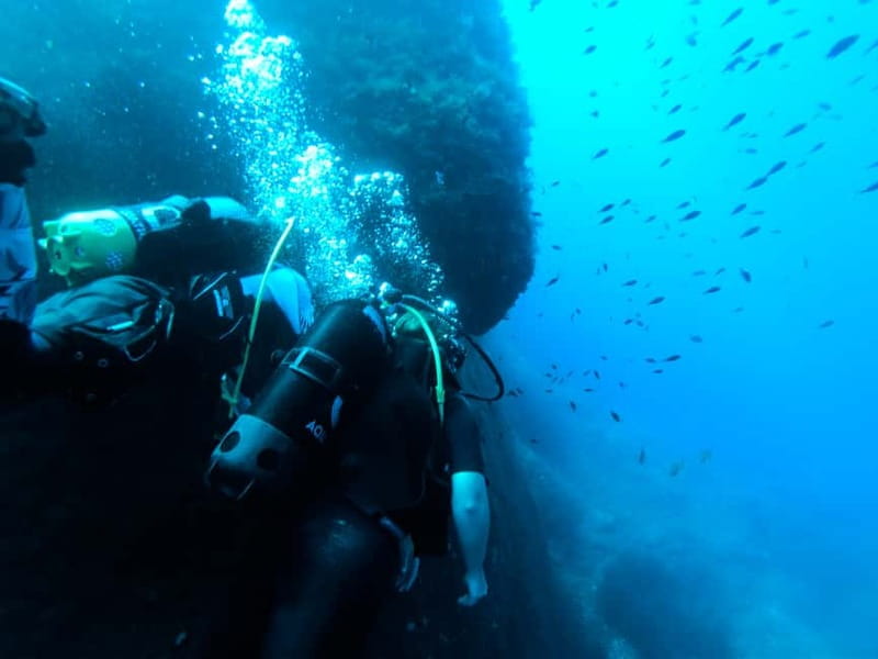 Malta: First Experience Scuba Diving Lesson - A small group makes the lesson feel personal