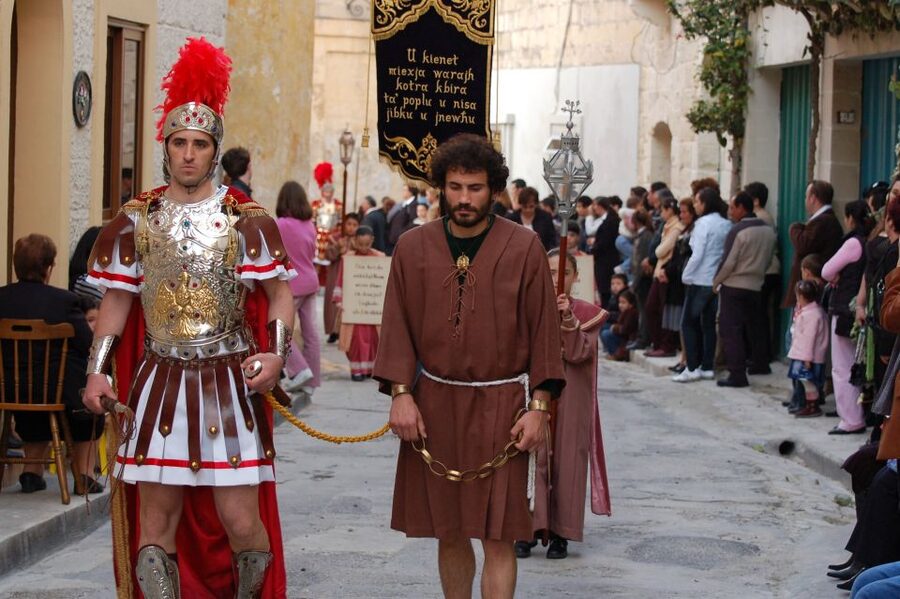 Malta: Good Friday Afternoon Procession with Transportation - Watching Life-Size Statues Tell the Story