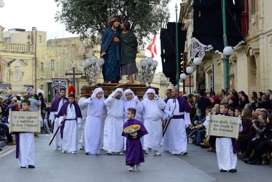 Malta: Good Friday Afternoon Procession with Transportation - The Return Journey Can Be Cold and Dark