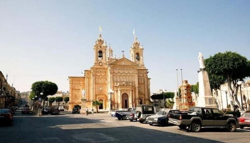 Malta: Gozo Full-Day Jeep with Lunch and Boat Transfers - Ggantija Temples require a decision about extra time