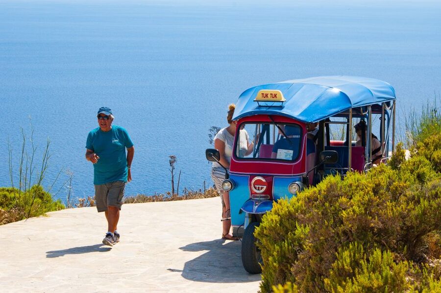 Malta: Gozo Full-Day Tuk-Tuk Tour and Lunch - The early pickup and crossing to Gozo