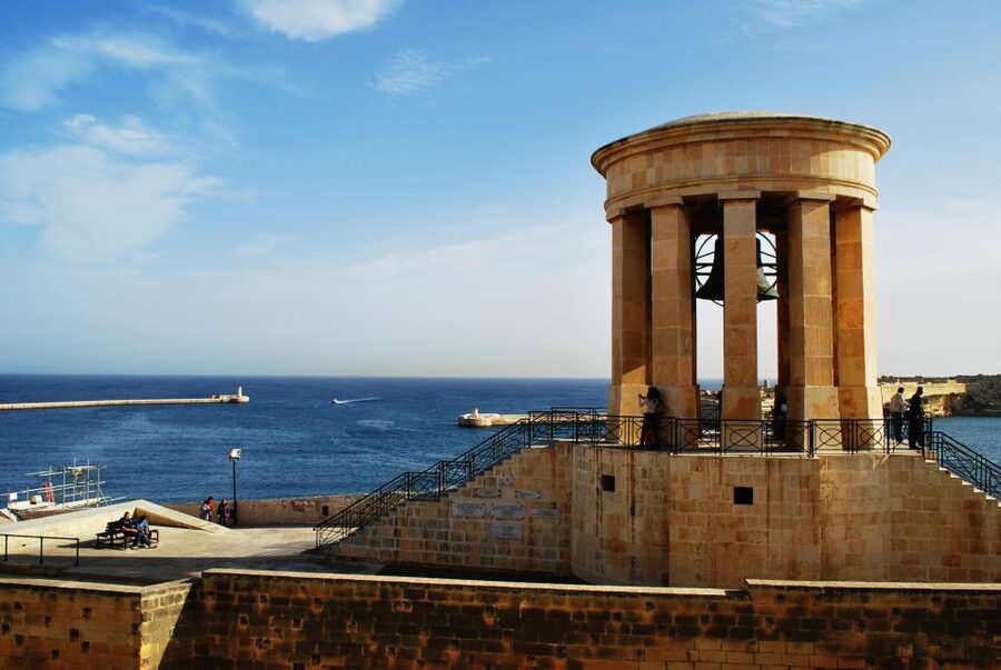 Malta: Hop-On Hop-Off Bus Tours - The North Route: Mdina, Mosta, gardens, and beaches