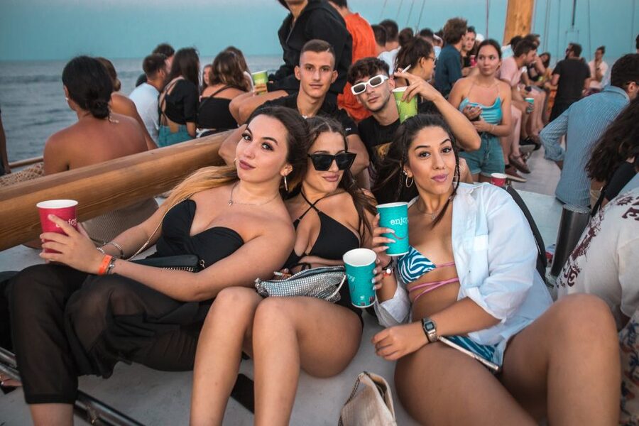 Malta: Lazy Pirate Boat Party with Drinks & Food - Is $81 a fair price?