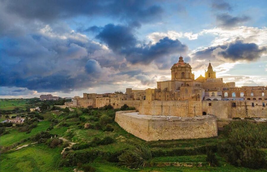 Malta: Mdina, Dingli Cliffs and San Anton Botanical Gardens - Pickup, transport, and the four-hour schedule