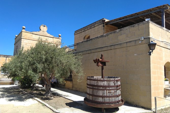 Malta Private tour: 5hr Mosta Dome, Mdina, Dingli Cliff's & Blue Grotto - A private way to see Malta’s western highlights