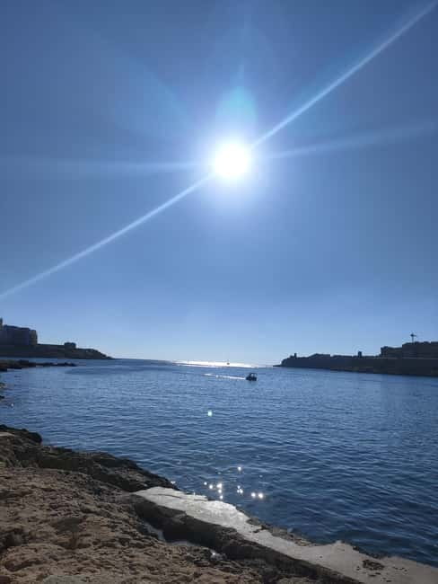 Malta: Private Yoga class close the Sea - The opening minutes: centering beside the sea