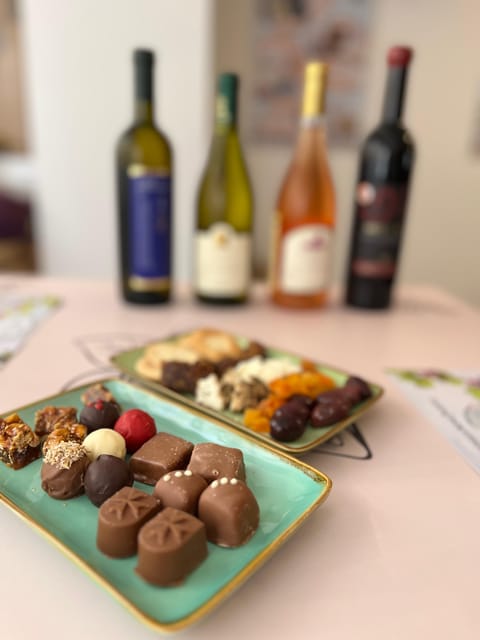 Malta: The Taste of Malta Artisan Wine Pairing - Maltese olives, cheese, and savory bites