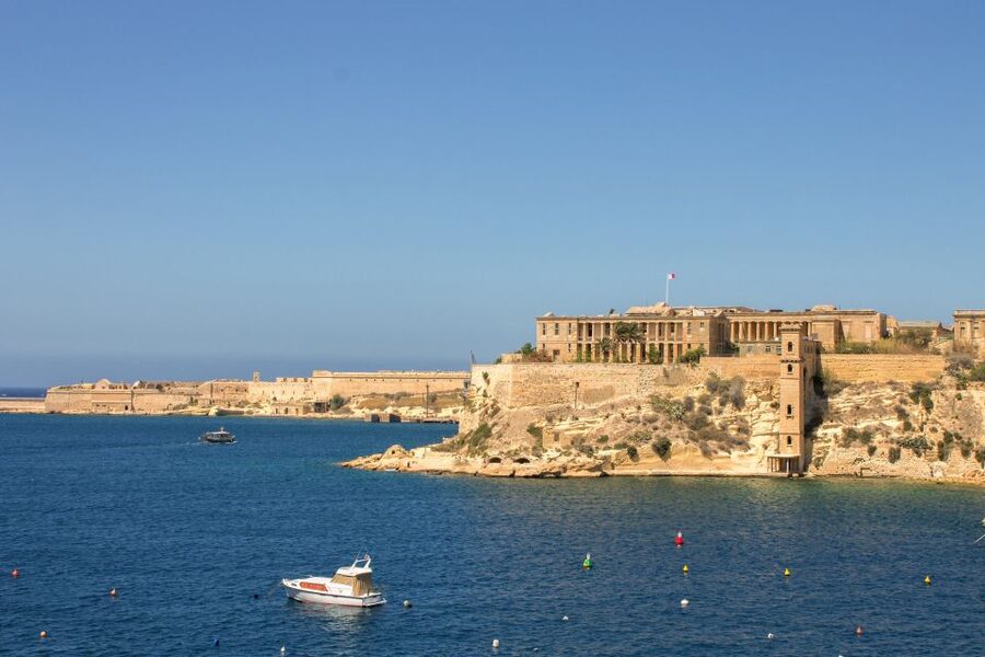 Malta: Vintage Bus Ride through the Three Cities - Photo stops, short breaks, and the pace of the ride