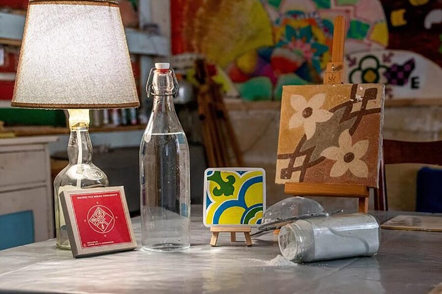 Maltese Tile - Souvenir painting workshop with local - Clive’s introduction to Maltese tiles