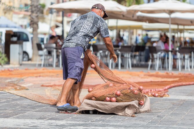 Marsaxlokk Market and Blue Grotto guided tour - Who should book this experience?