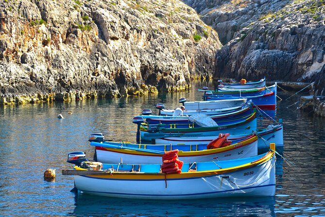 Marsaxlokk Market and Blue Grotto guided tour - Wied iz-Zurrieq and the Blue Grotto boat