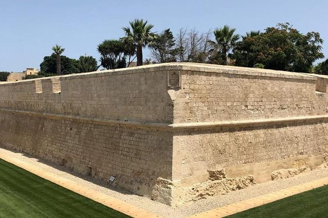 Mdina and Rabat Walking Tour inc. Catacombs and St. Paul's Grotto - How the guide affects the experience