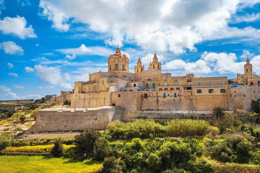 Mdina at Sunset: Small Group Tour of the Ancient city - Piazza del Bastione and Mdina’s broad views
