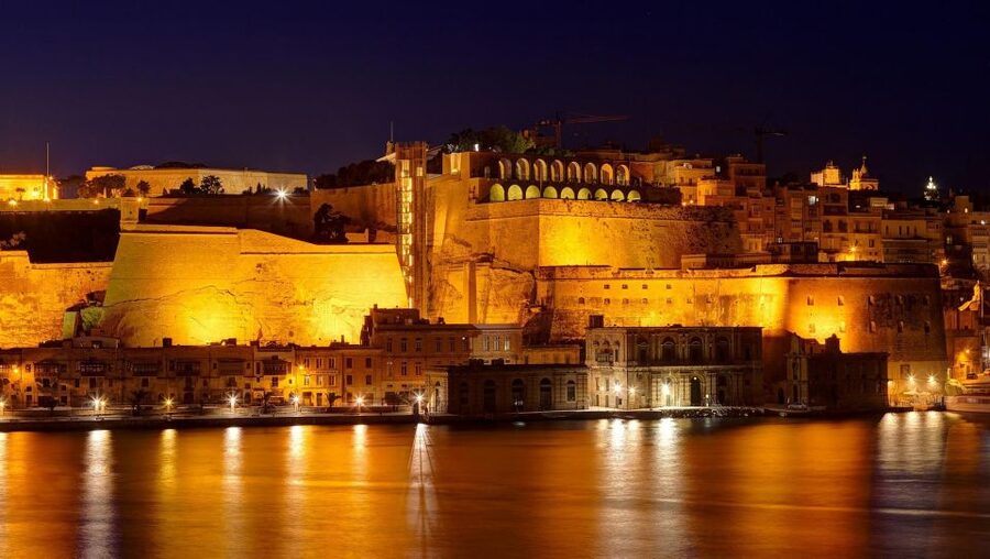 Mdina: Valletta Waterfront Area, Mdina, and Rabat Night Tour - Rabat’s narrow lanes and old balconies