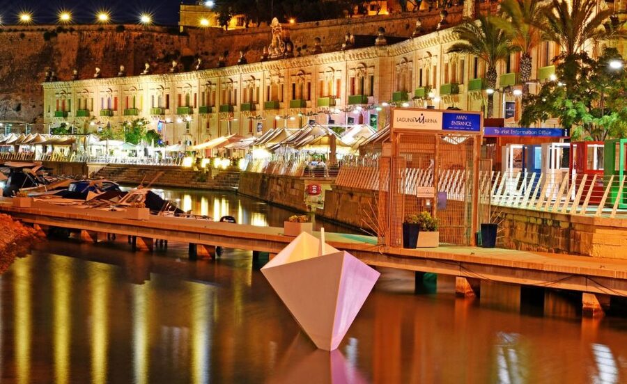 Mdina: Valletta Waterfront Area, Mdina, and Rabat Night Tour - The bastion views over nighttime Malta