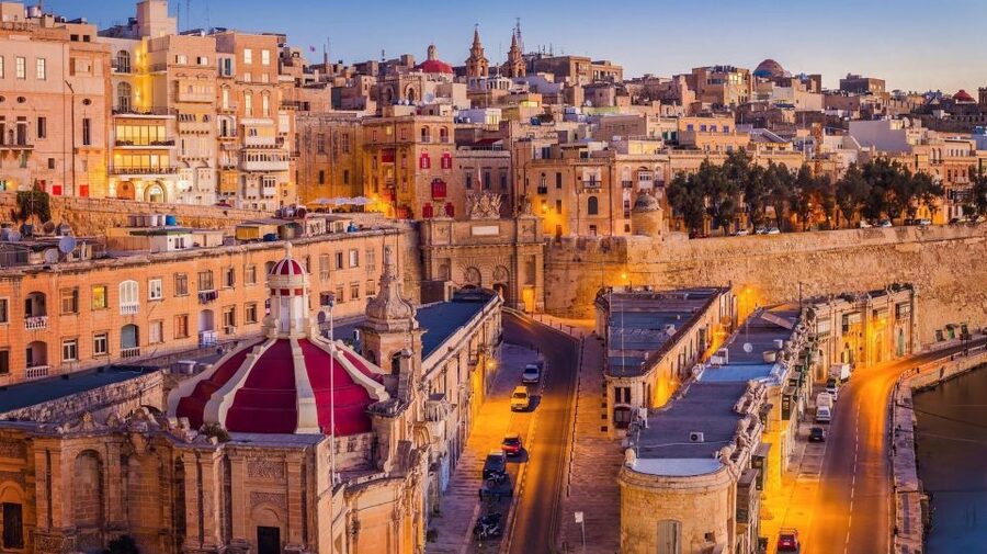 Mdina: Valletta Waterfront Area, Mdina, and Rabat Night Tour - How much walking should you expect?