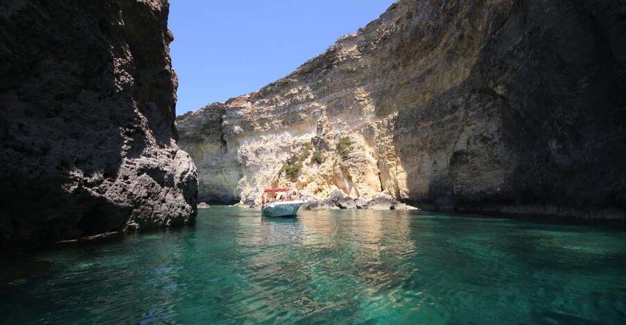Mellieha: 3:00pm Speedboat round Comino Caves 2h Blue Lagoon - Why this Comino trip is good value at $34