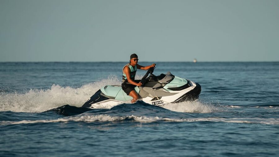 Mellieha: Jet Ski Rental with Safety Boat - A quick burst of speed in Mellieha