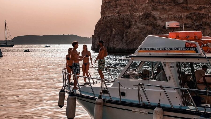 Mellieha: Round Comino, Blue Lagoon & Gozo Cruise with Water - Small tips that make the four hours better